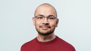 una-imagen-actual-de-demis-hassabis-el-genio-retratado-en-el-libro-the-infinity-machine