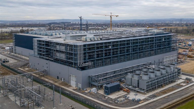 La UE abre licitación para siete gigafactorías de IA con hasta €30.000 millones