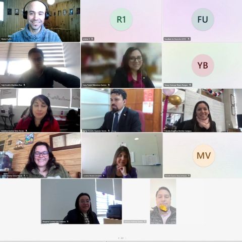 Mario Cuche y profesionales de la UCSC durante una capacitación online de Inteligencia Artificial