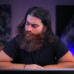 Mo Bitar aparece en su video sobre Claude Opus 5.5