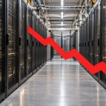 Centro de datos con una flecha roja descendente que ilustra la caída de las acciones de IA