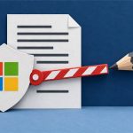 Escudo con el logo de Microsoft y una barrera que impide a un lápiz modificar un documento visible