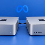 Dos Mac Studio plateados conectados por cable sobre un fondo azul para ejecutar Muse Spark Open